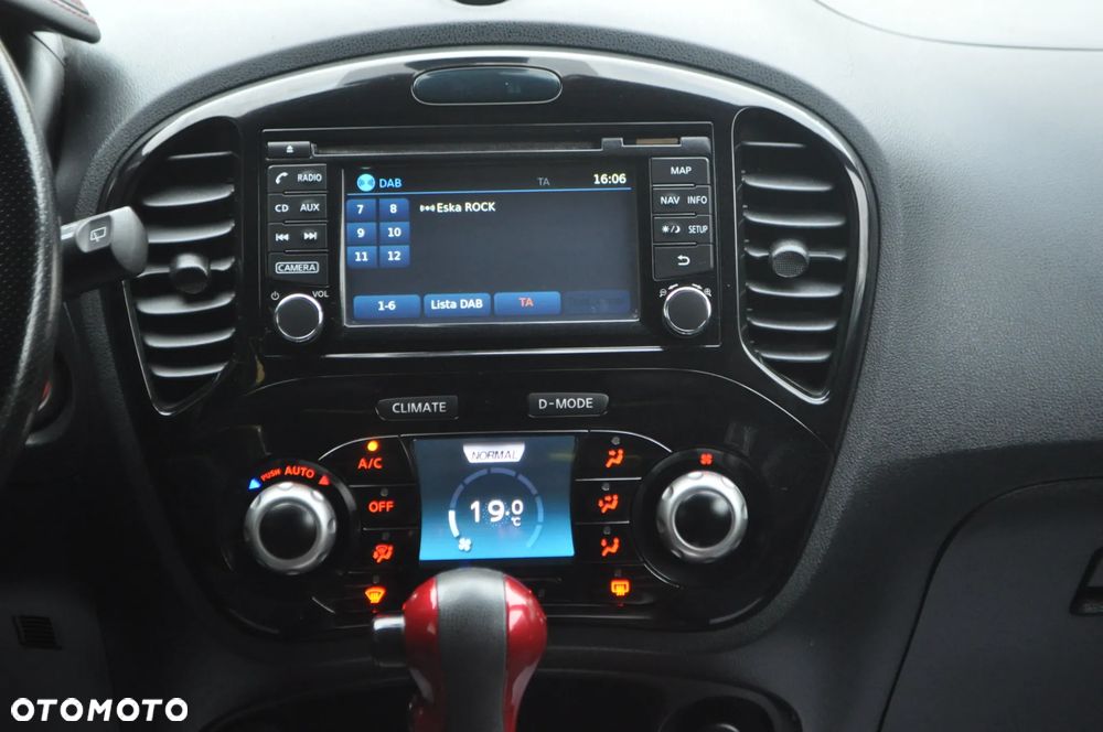 Nissan Juke 1.6 Xtronic Tekna - 28