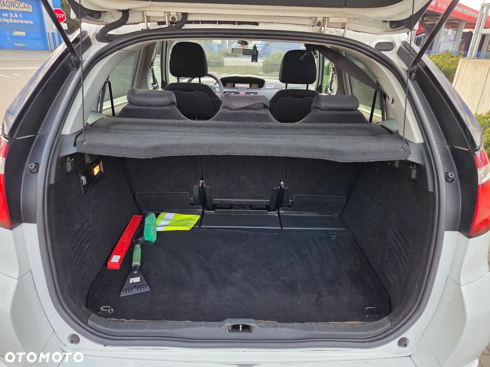 Citroën C4 Picasso 1.6 e-HDi FAP EGS6 Tendance - 24