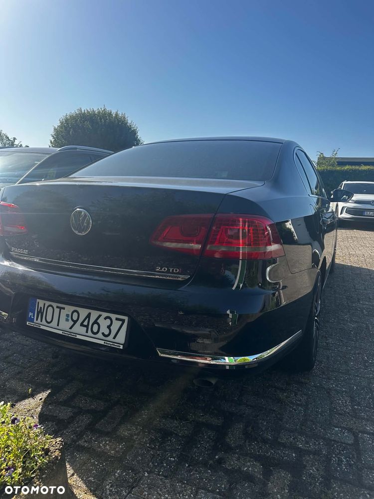 Volkswagen Passat 2013 photo 2