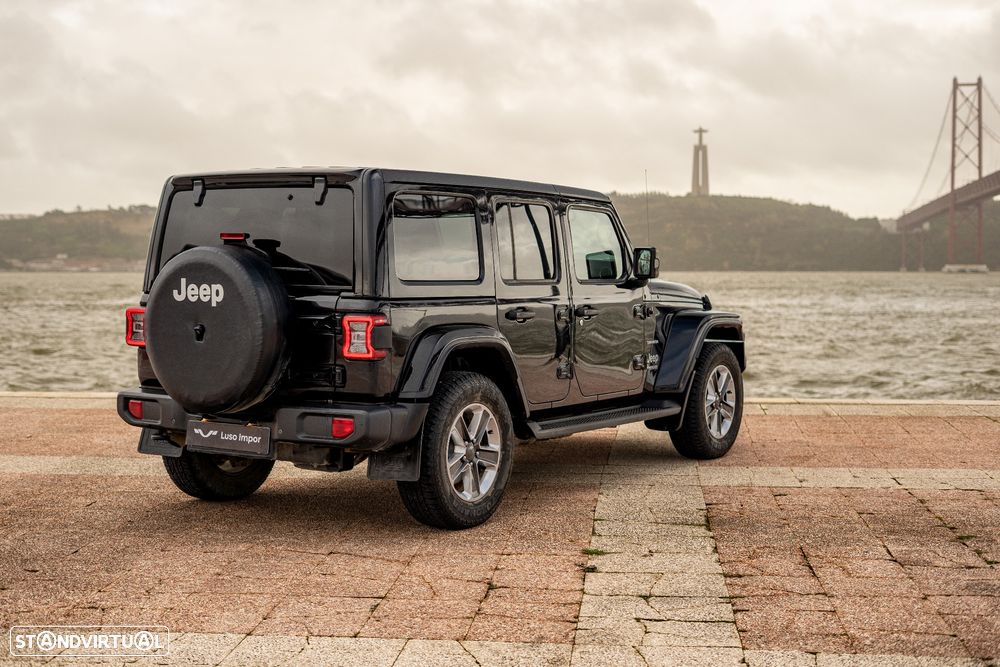 Jeep Wrangler - 9