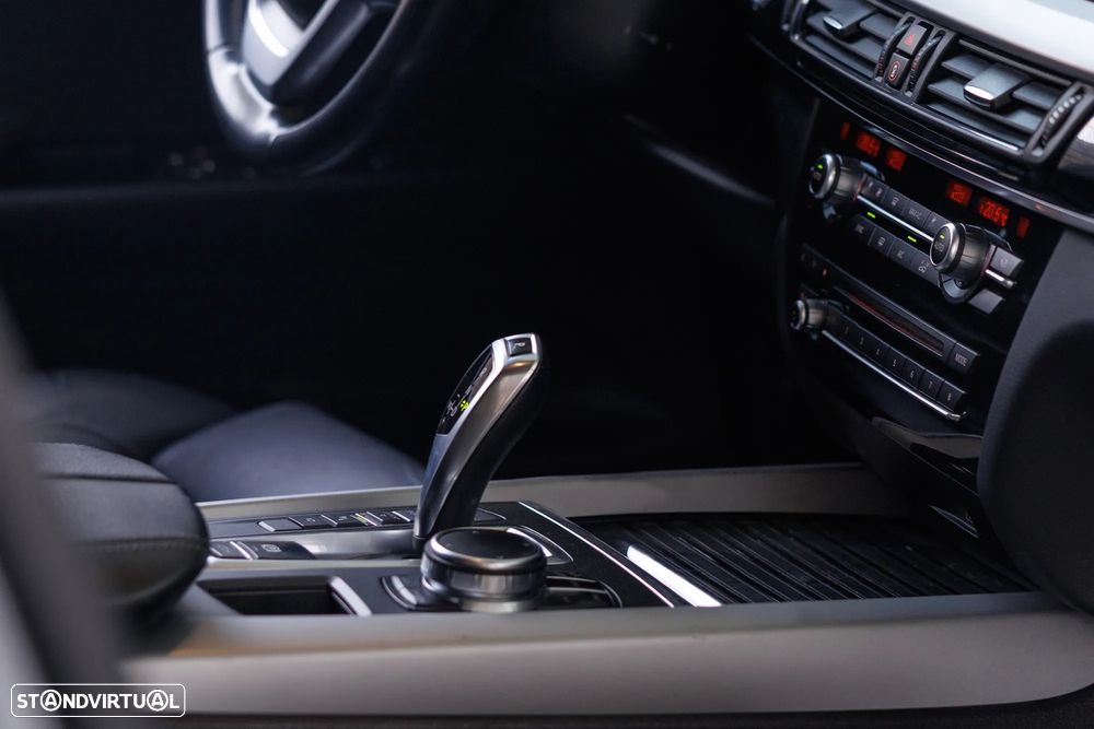 BMW X5 25 d sDrive Comfort 7L - 17