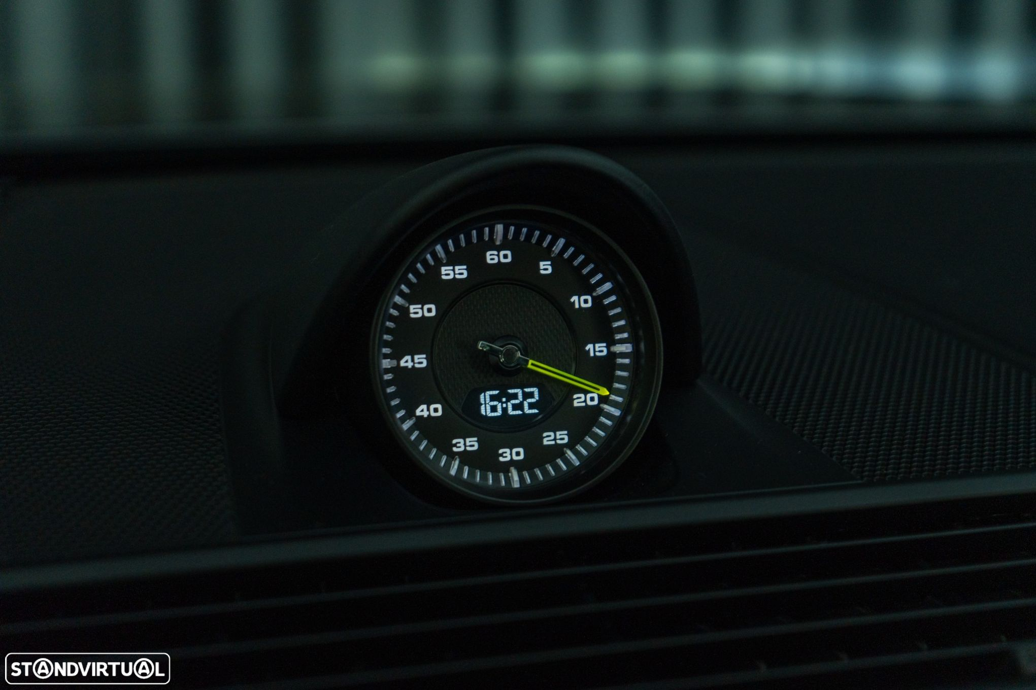 Porsche Panamera 4 E-Hybrid - 27