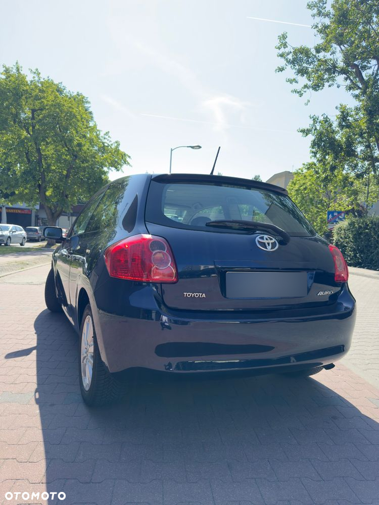 Toyota Auris 2.0 D-4D Sol - 4