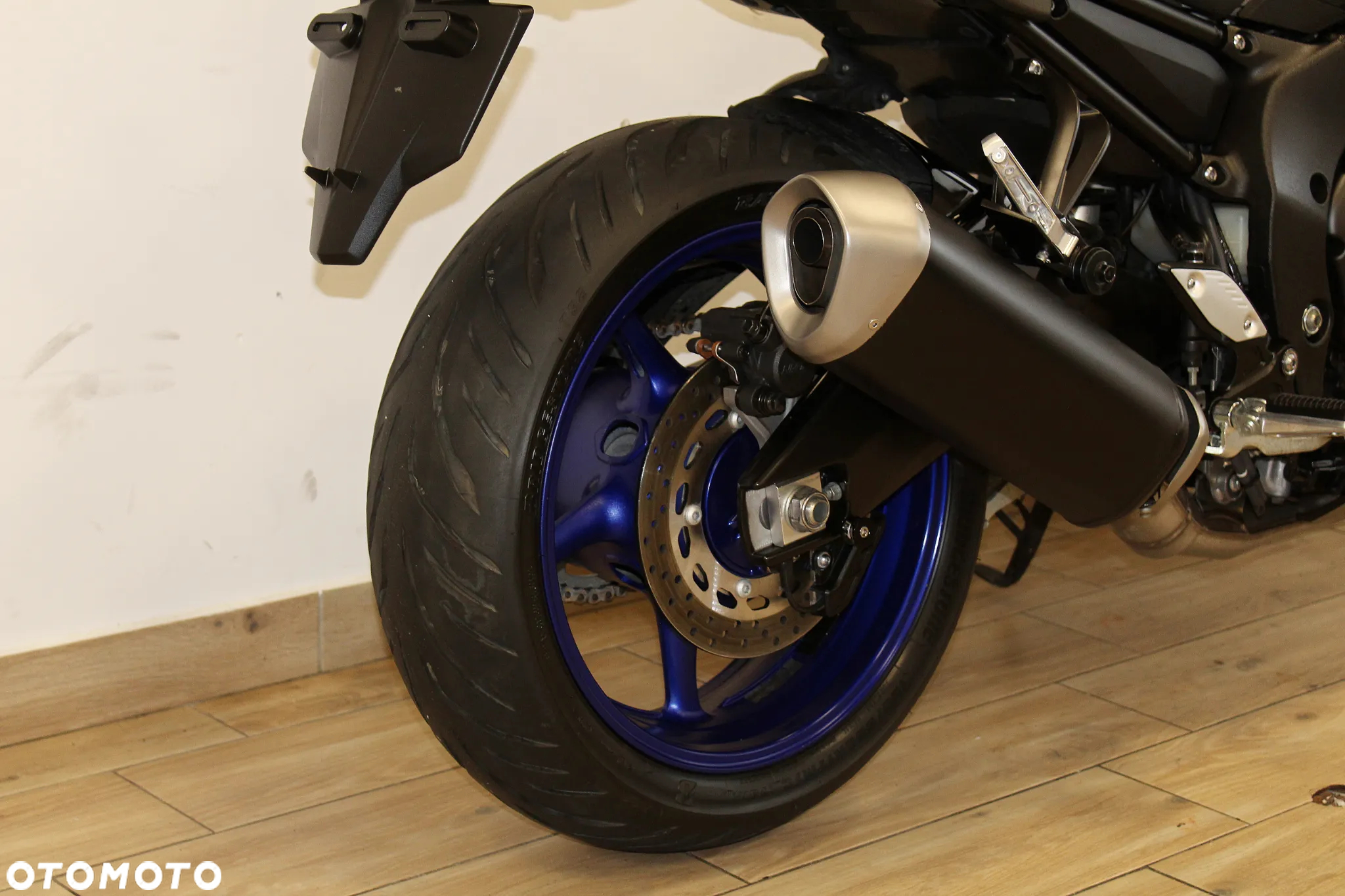 Yamaha FZ - 7