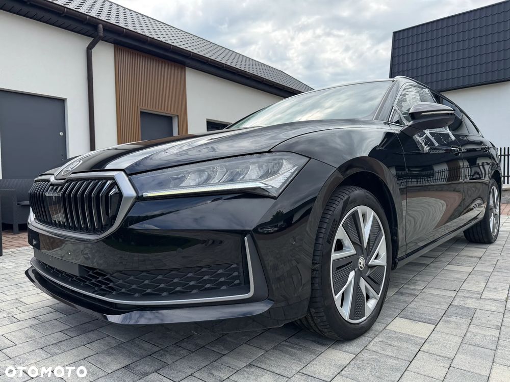 Skoda Superb 2.0 TDI Active DSG - 6