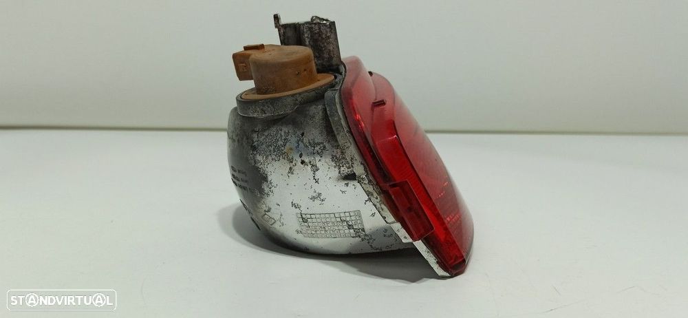 FAROL DE NEVOEIRO DIREITO RENAULT MEGANE IV BERLINA 5P EXPERIENCE - 4