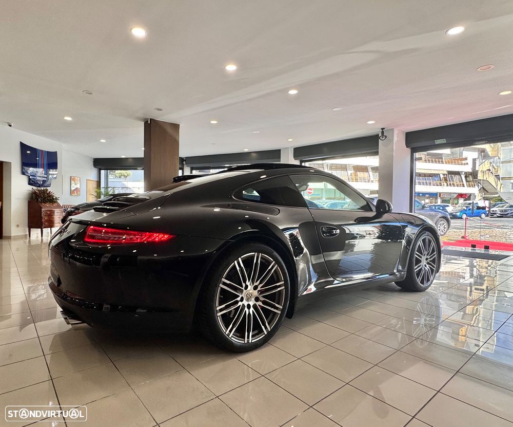 Porsche 911 Série F - 8