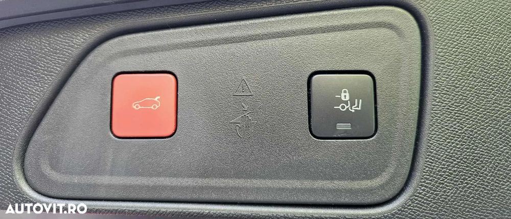 Peugeot 3008 1.6 PureTech Turbo S&S EAT8 Allure - 9