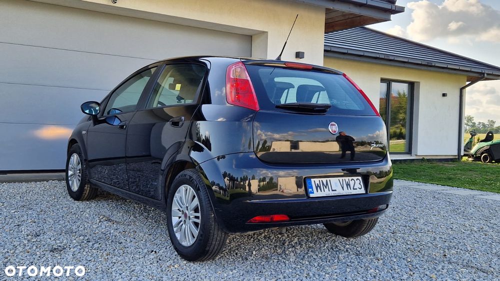 Fiat Grande Punto - 15