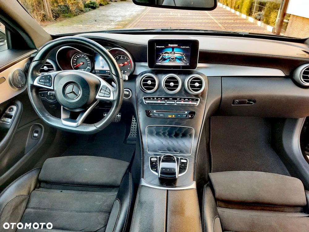 Mercedes-Benz Klasa C 300 9G-TRONIC - 14