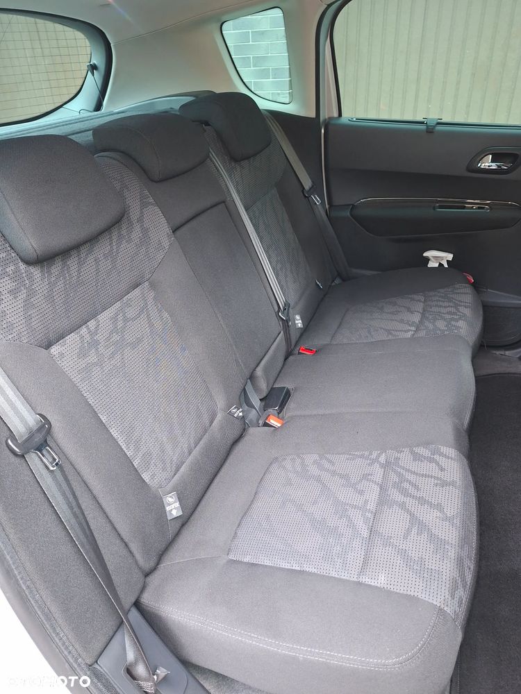 Peugeot 3008 2.0 HDi Premium - 16