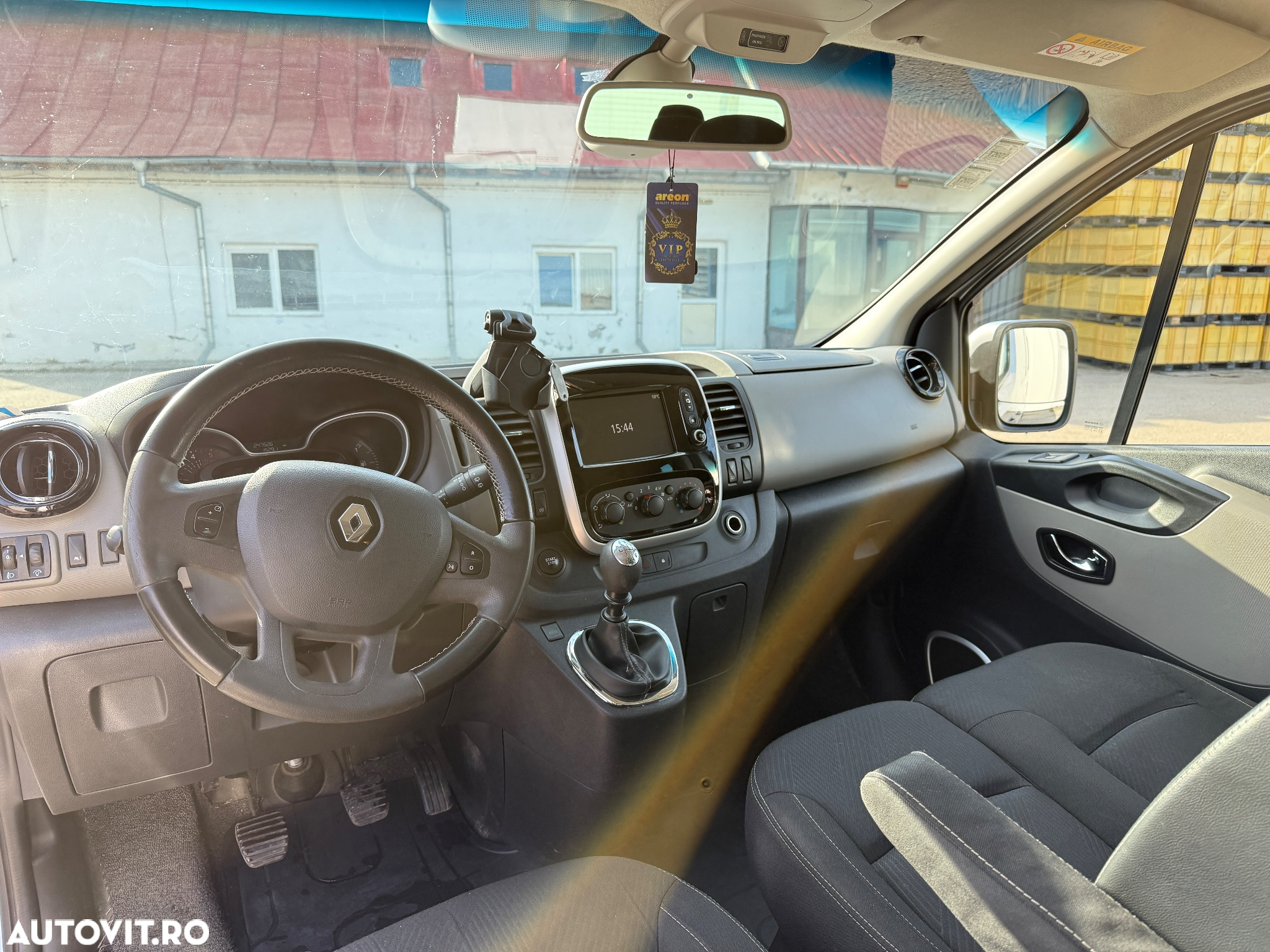 Renault Trafic Combi L2H1 1.6 dCi TT 120 7+1 Expression - 11