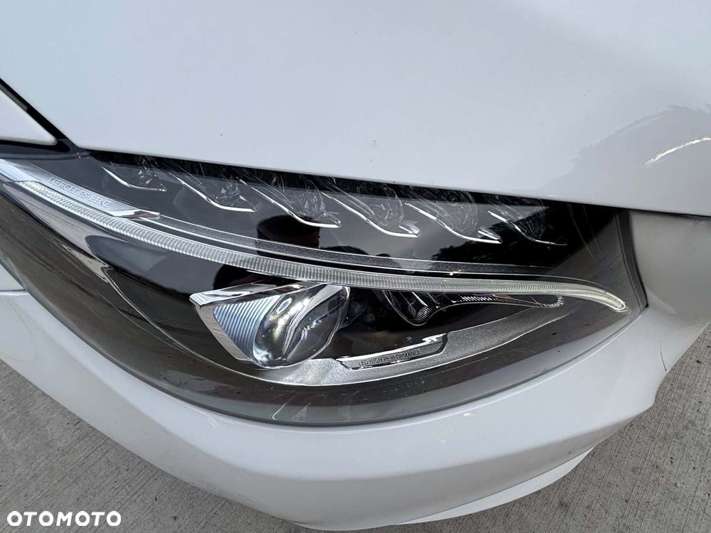Mercedes-Benz Klasa C 300 7G-TRONIC - 26