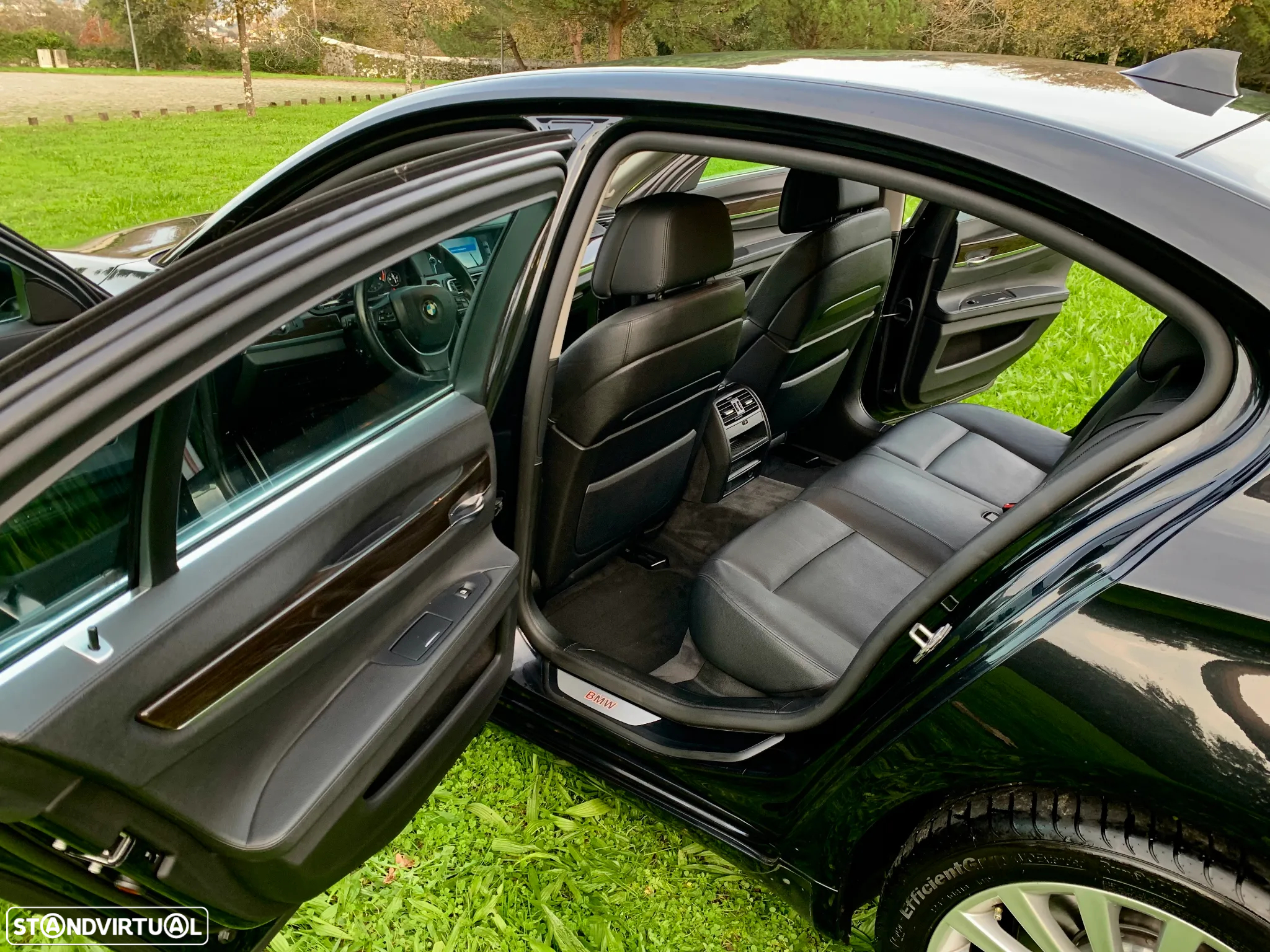 BMW 740 d Pack M - 30