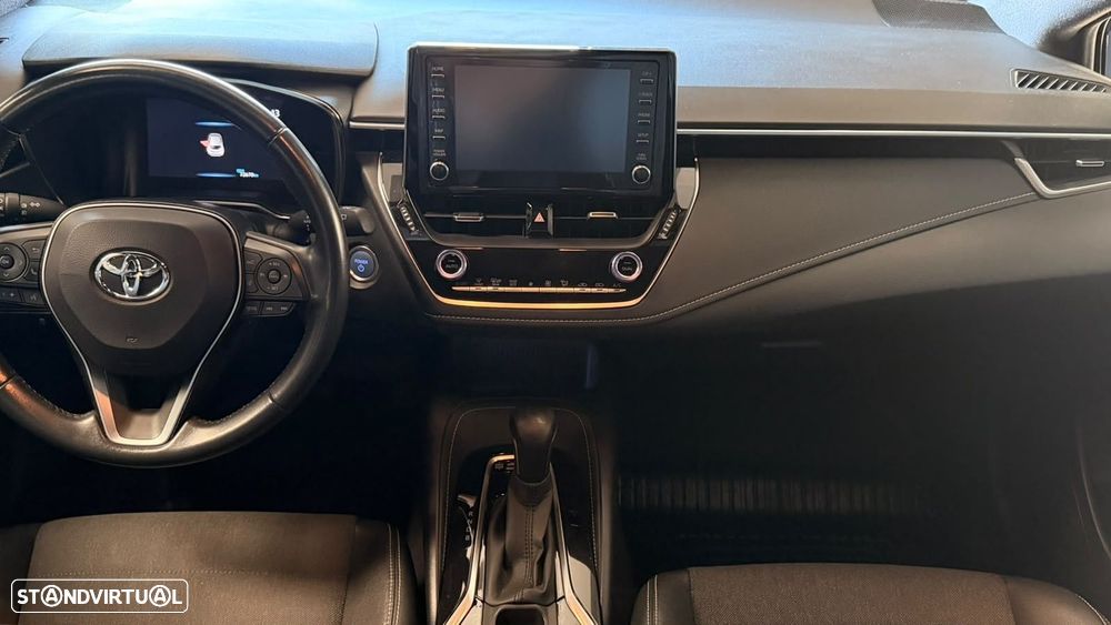 Toyota Corolla 1.8 Hybrid Square Collection - 24