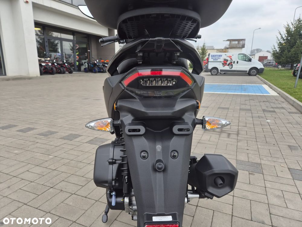 Kymco Skytown - 3