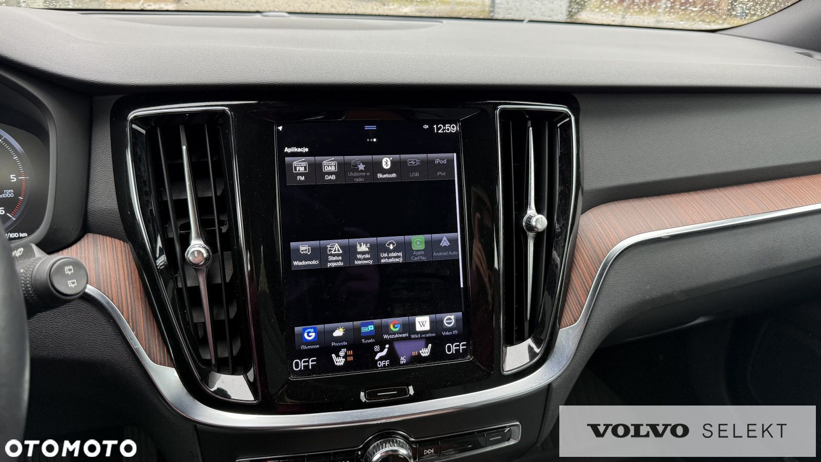 Volvo V60 Cross Country - 29