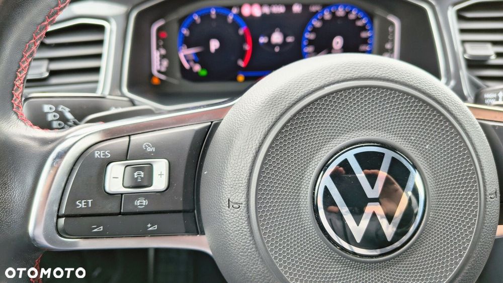 Volkswagen T-Roc - 14