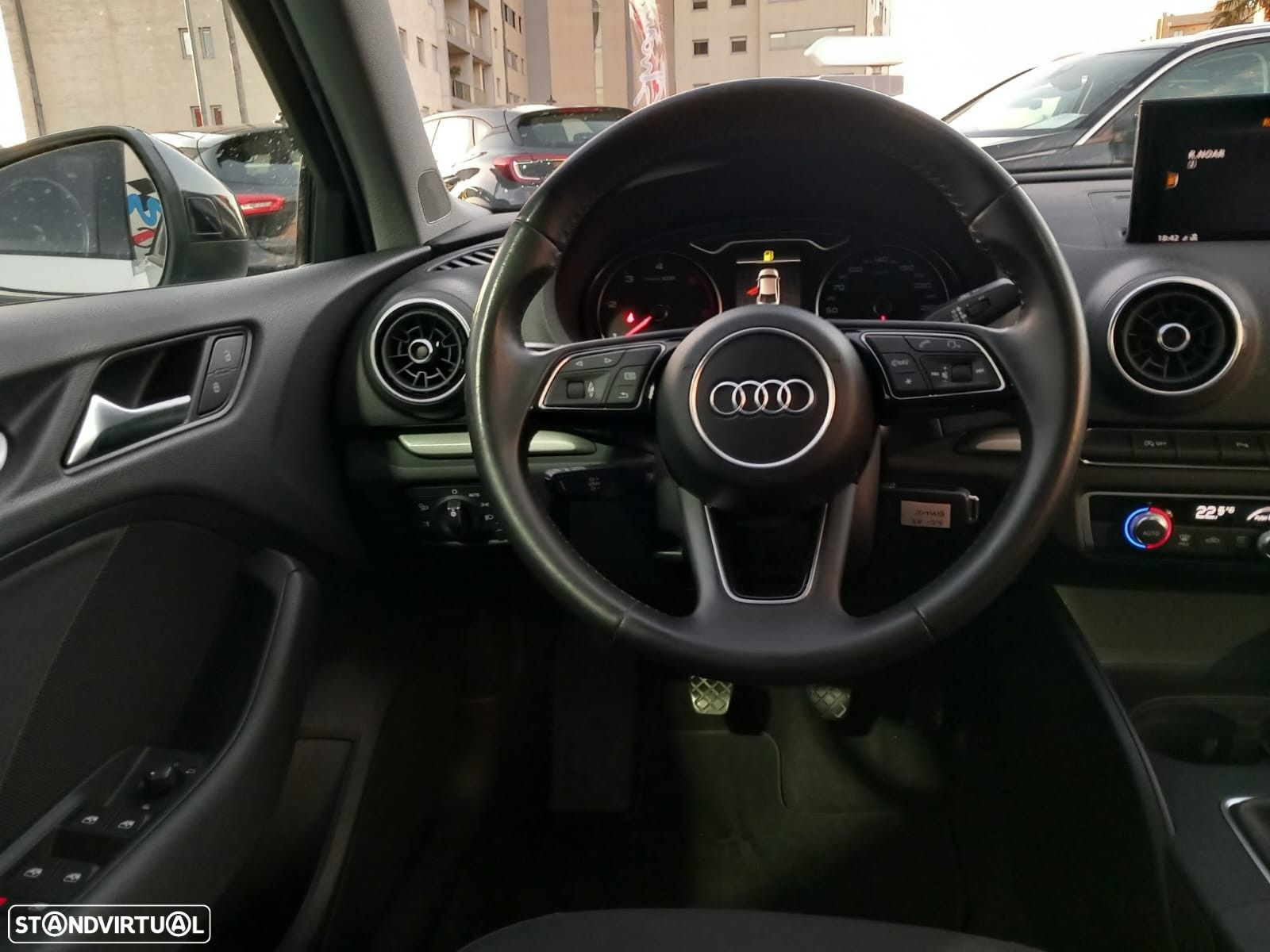 Audi A3 Limousine 1.6 TDI Sport - 16