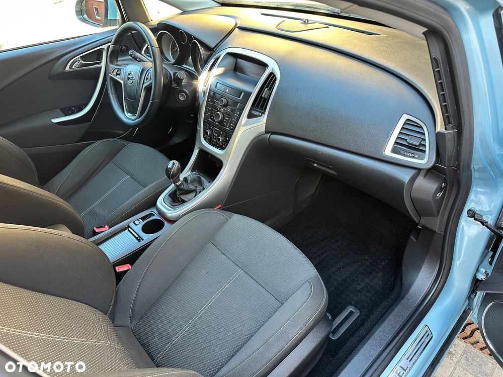 Opel Astra 1.4 T Cosmo - 22