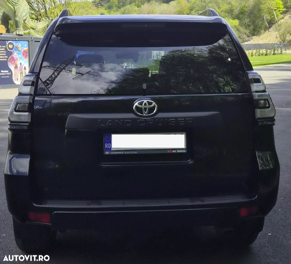 Toyota Land Cruiser 2.8l D-4D 204 CP A/T Luxury Black Matte Edition - 8