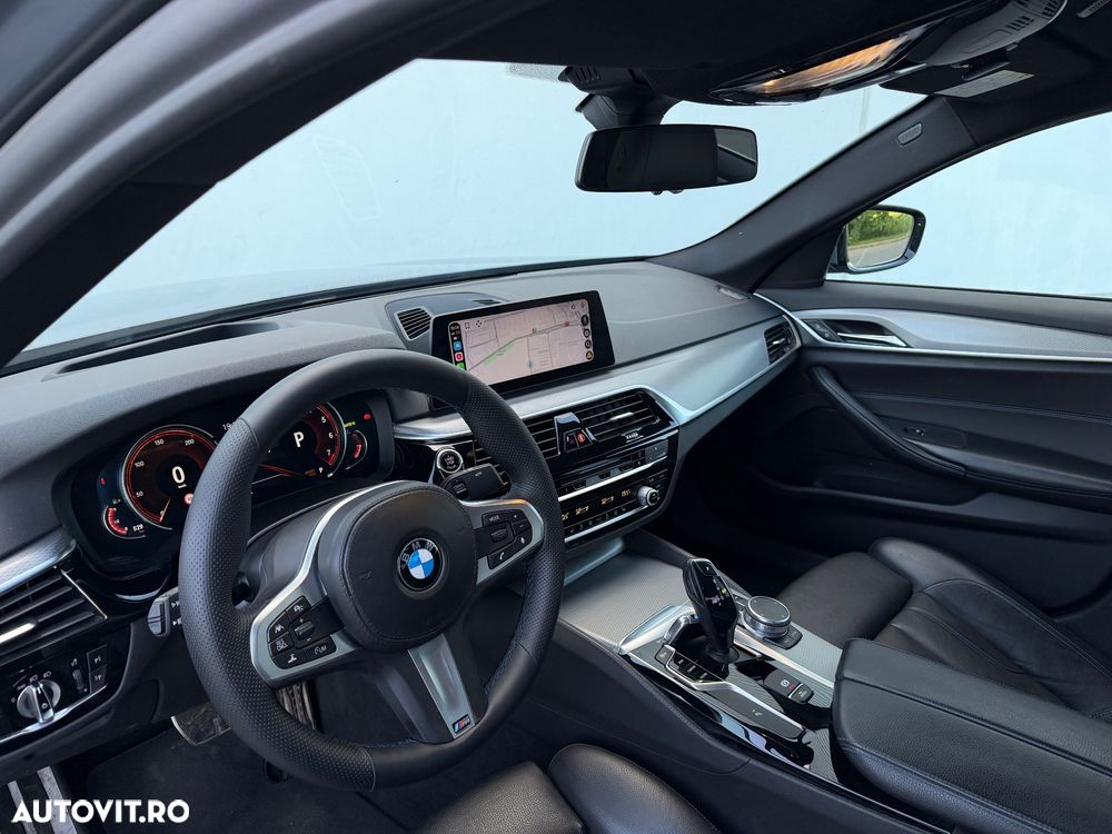 BMW Seria 5 540i xDrive AT - 18