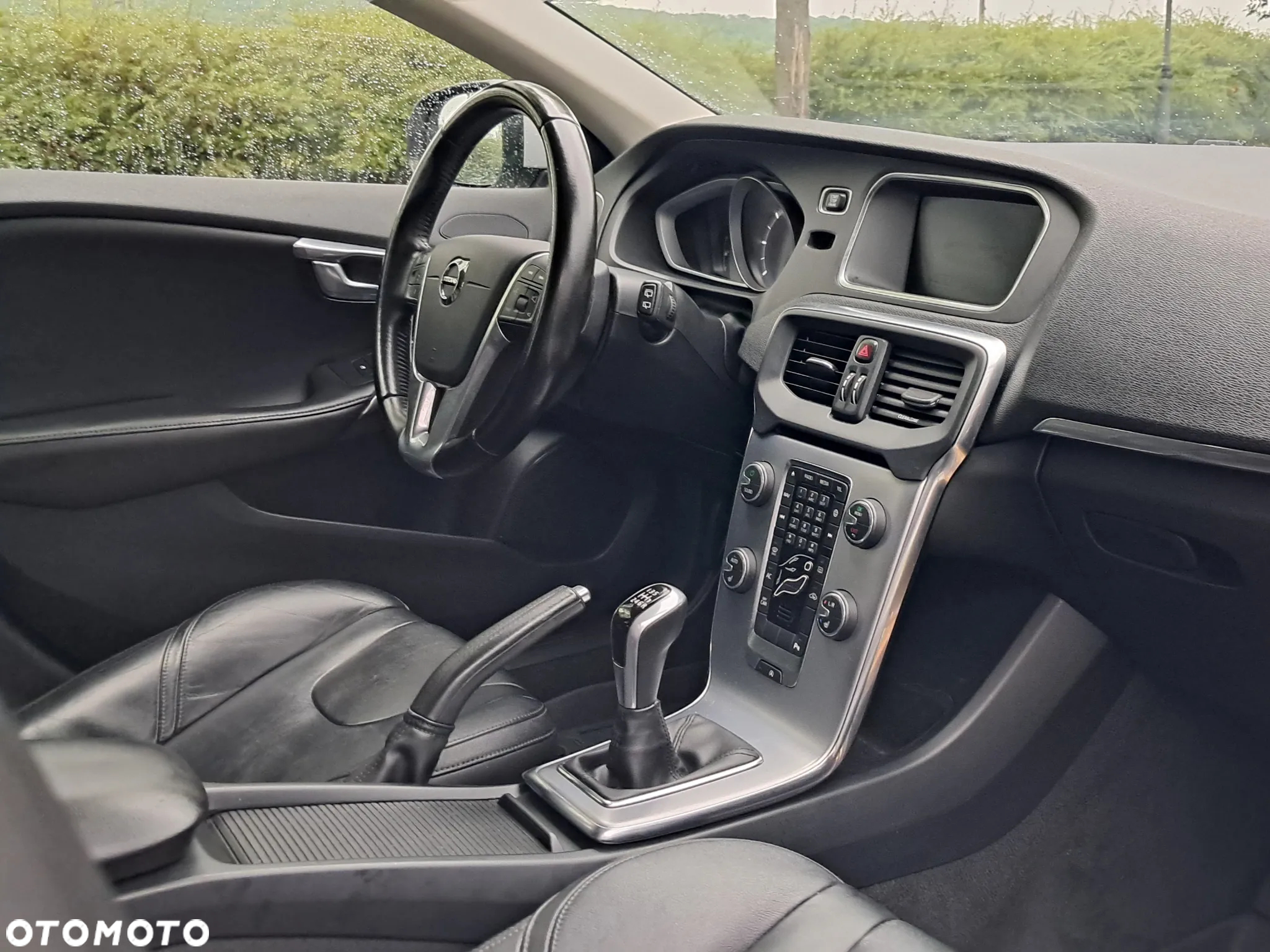 Volvo V40 D2 Drive-E Momentum - 22