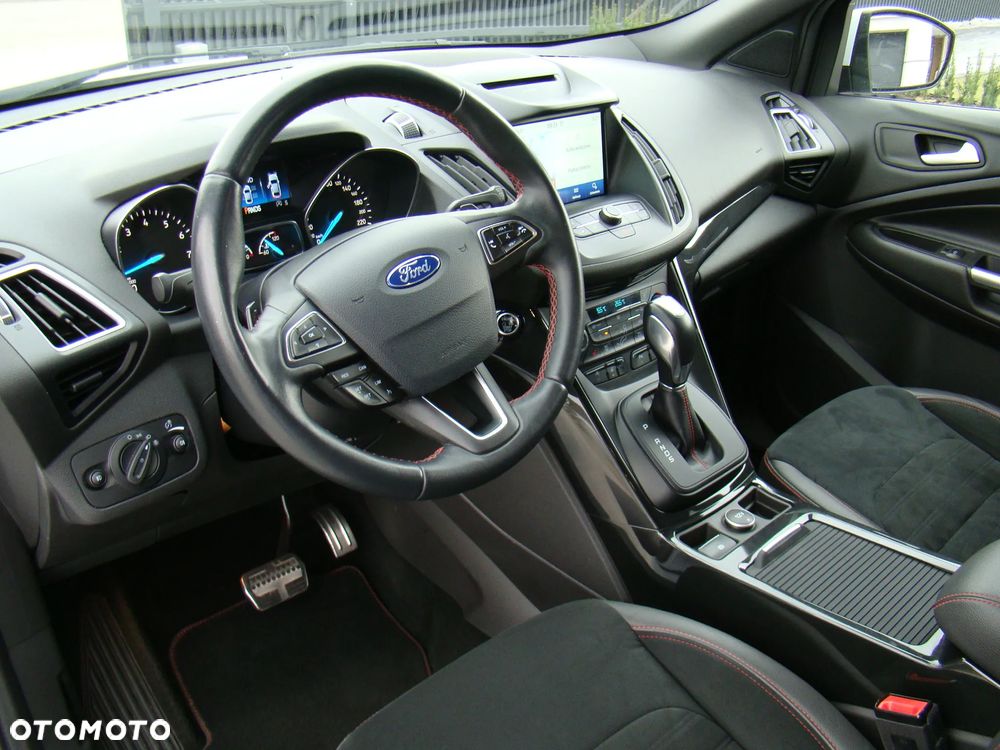 Ford Kuga 2.0 EcoBoost 4x4 ST-Line - 25