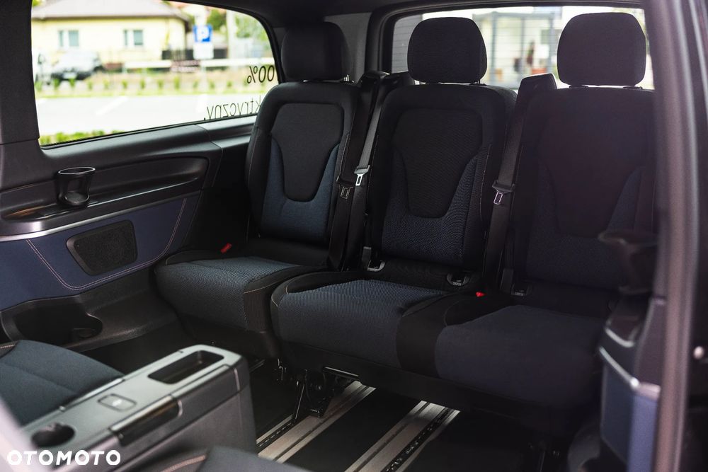 Mercedes-Benz EQV 300 90kWh - 18