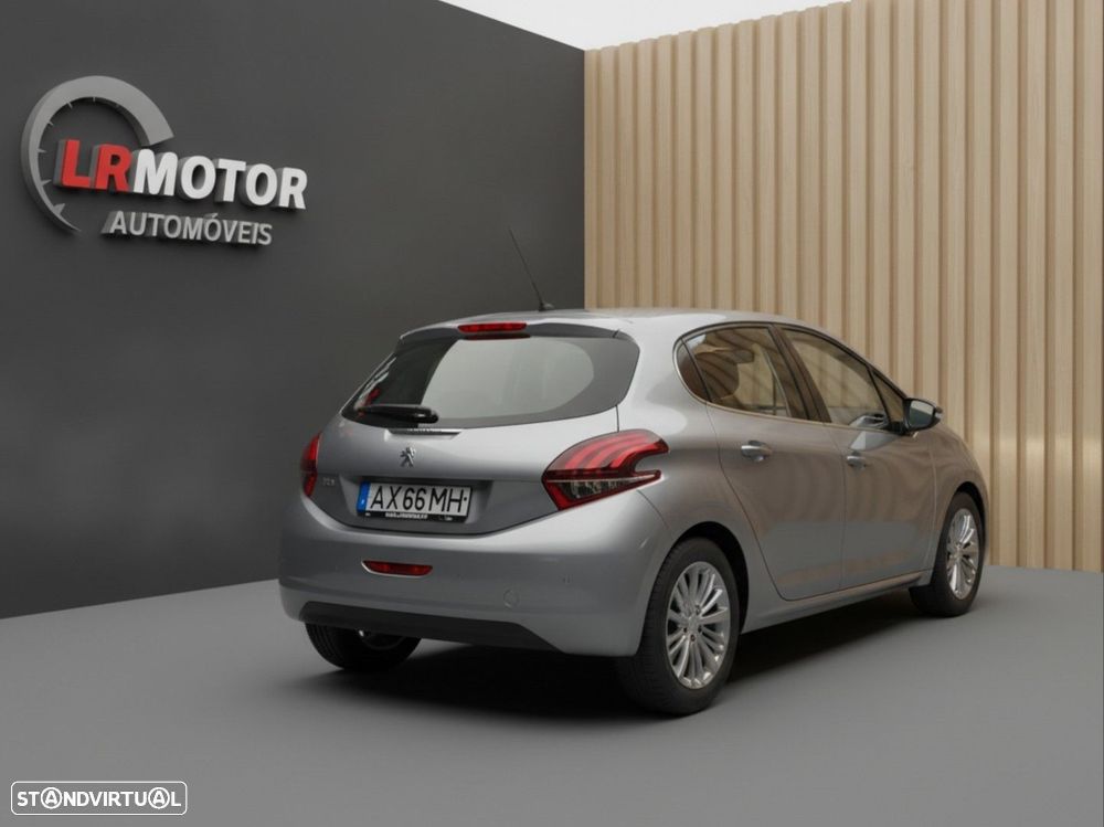 Peugeot 208 1.5 BlueHDi Allure - 4
