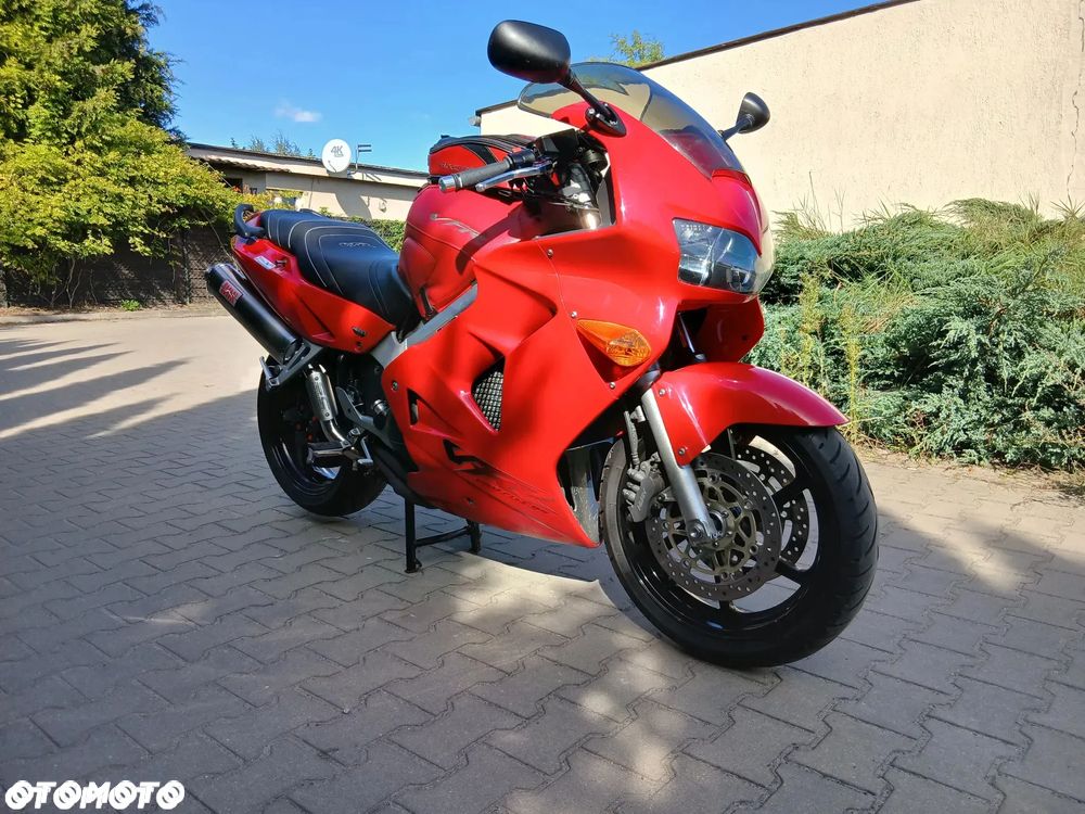 Honda VFR - 2