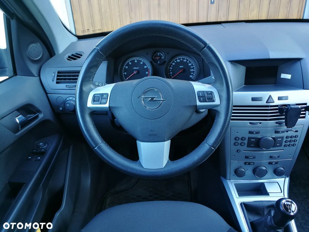 Opel Astra 1.6 - 8