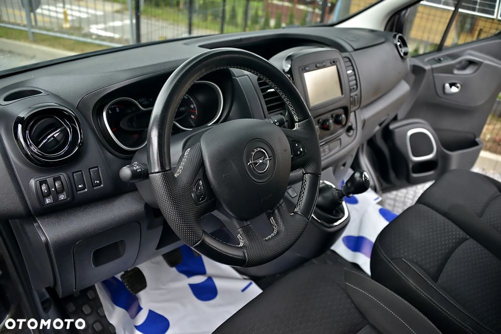 Opel Vivaro - 26