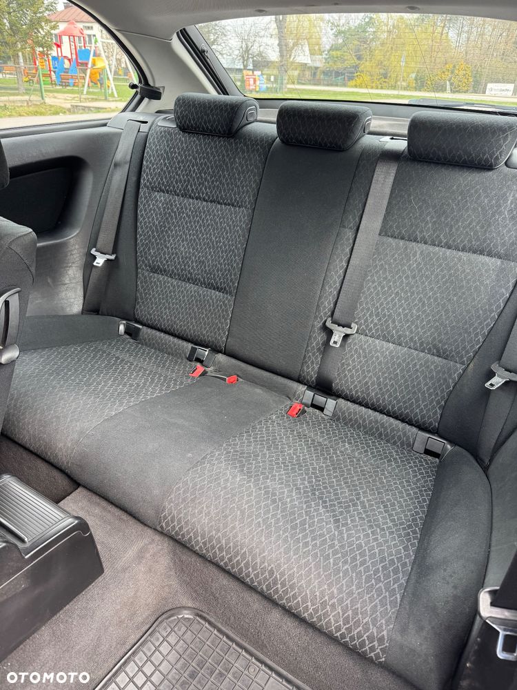 BMW Seria 3 318td - 5