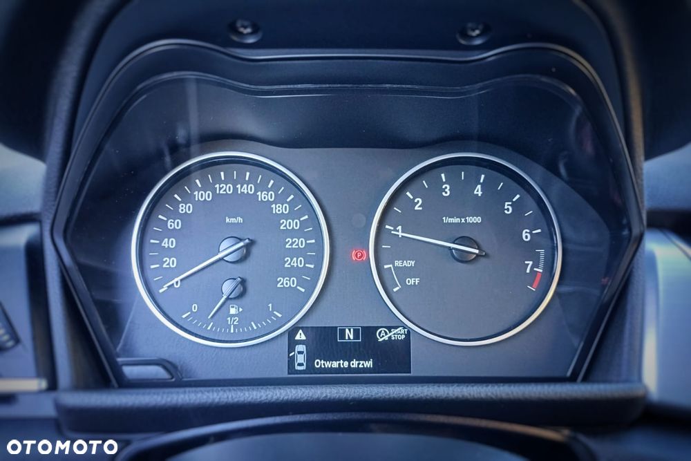 BMW Seria 2 218i - 13