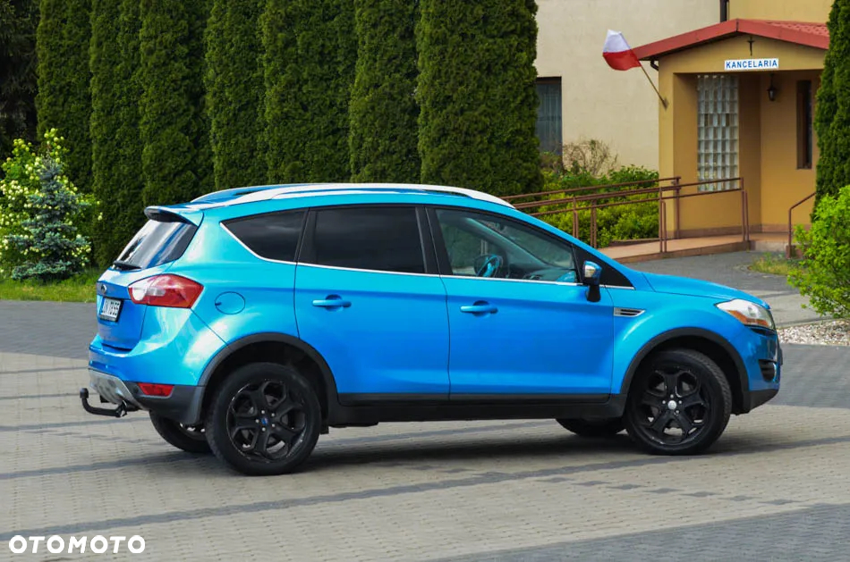 Ford Kuga 2.0 TDCi 2x4 Titanium - 17