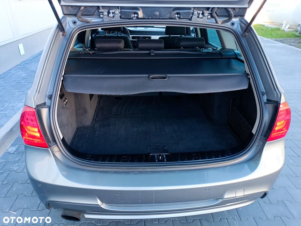 BMW Seria 3 318i Edition Exclusive - 26