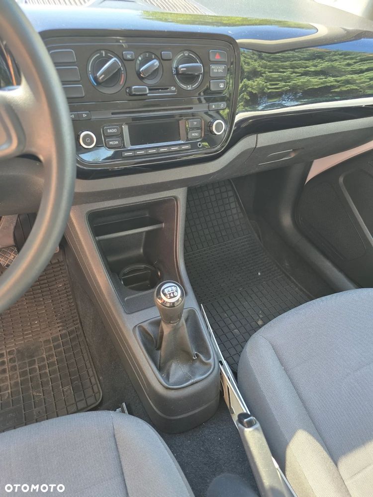Volkswagen up! - 12