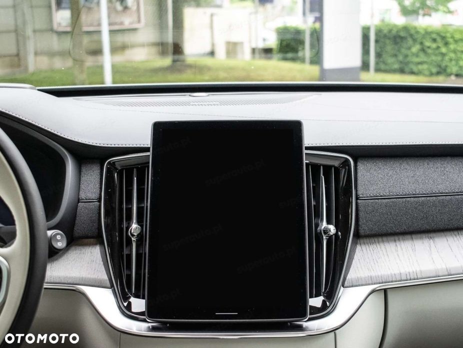 Volvo XC 90 B5 B AWD Ultra Dark 7os - 12