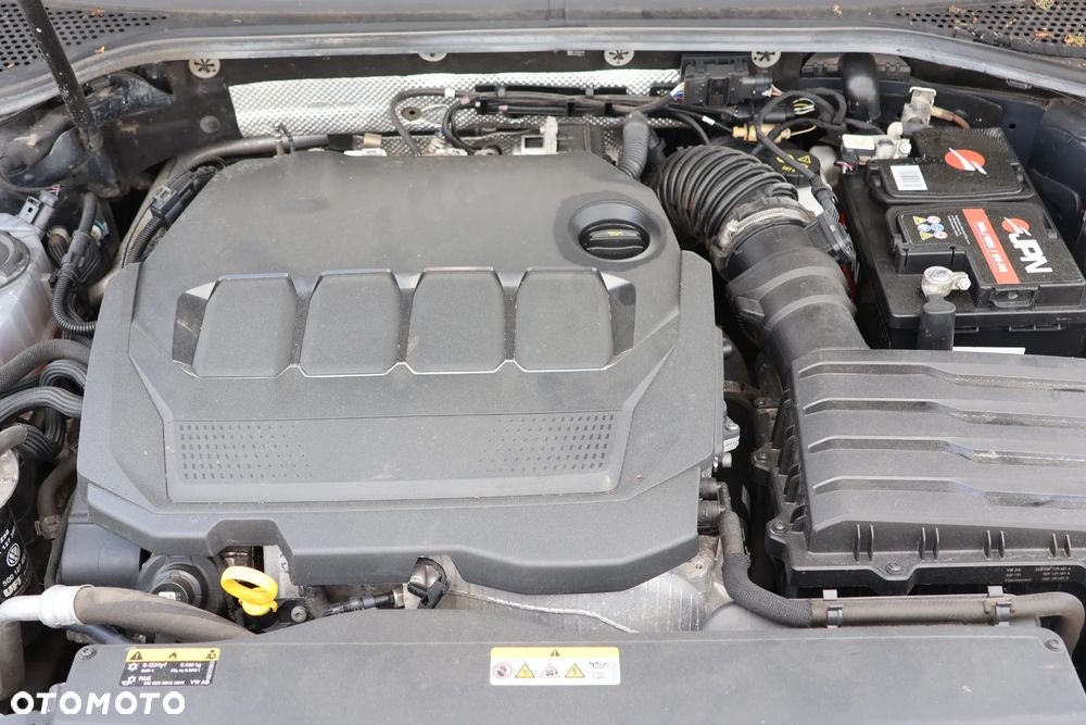 Volkswagen Passat Variant 2.0 TDI EVO Elegance DSG - 22