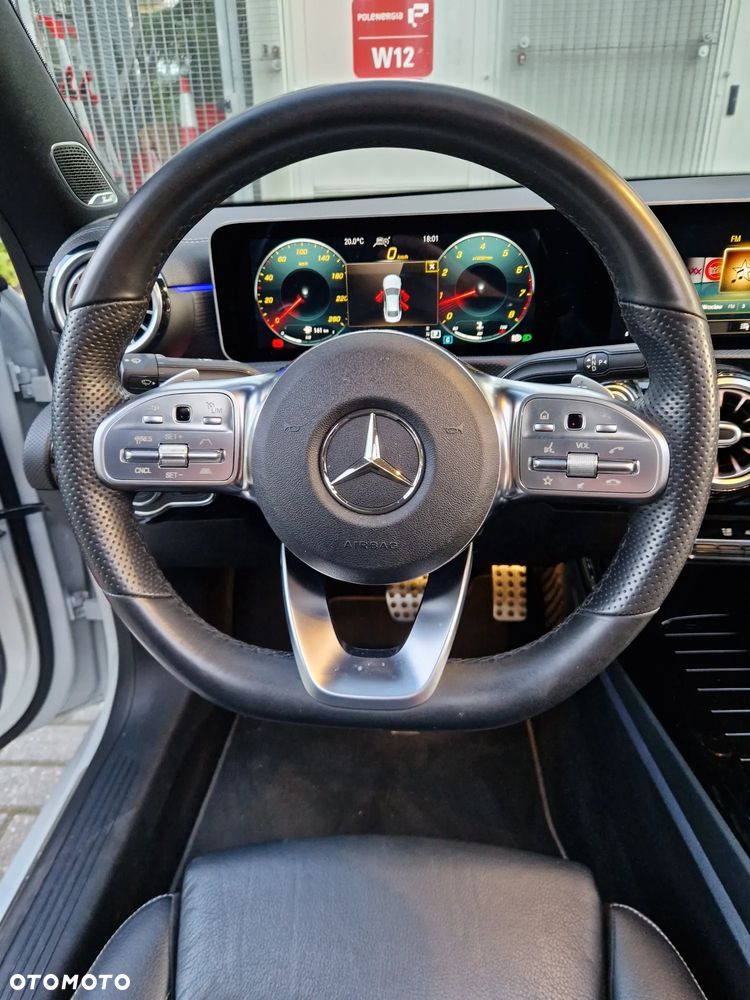 Mercedes-Benz CLA 220 4-Matic AMG Line 7G-DCT - 20