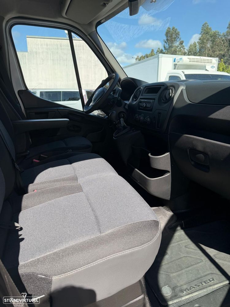Renault Master 7Lug Maxi - 12
