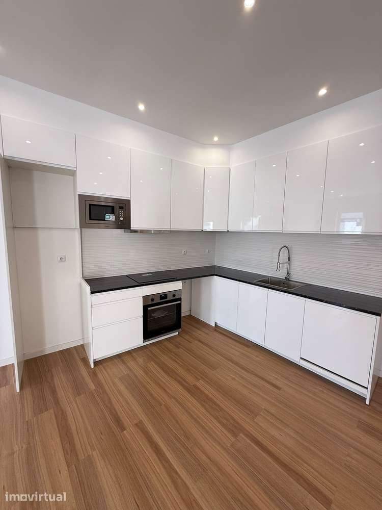 Moradia T2 moderna/Garagem/ 3 min da praia da Barra e parque Ordino. - Grande imagem: 5/12