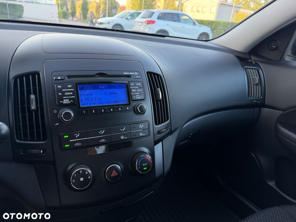 Hyundai i30 1.4 FIFA WM Edition - 39