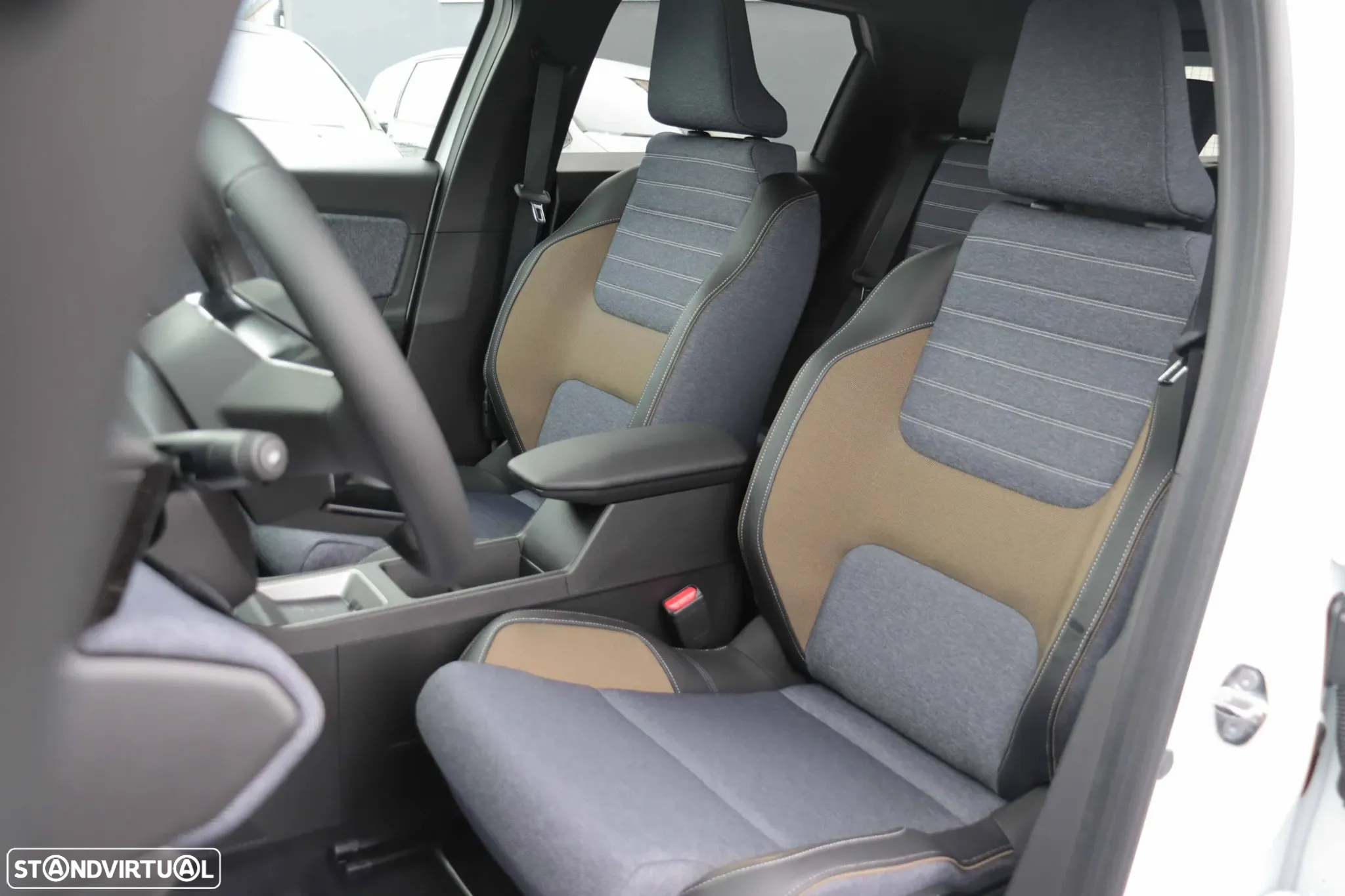 Renault 5 E-Tech 52 kWh Techno Autonomia Conforto - 13