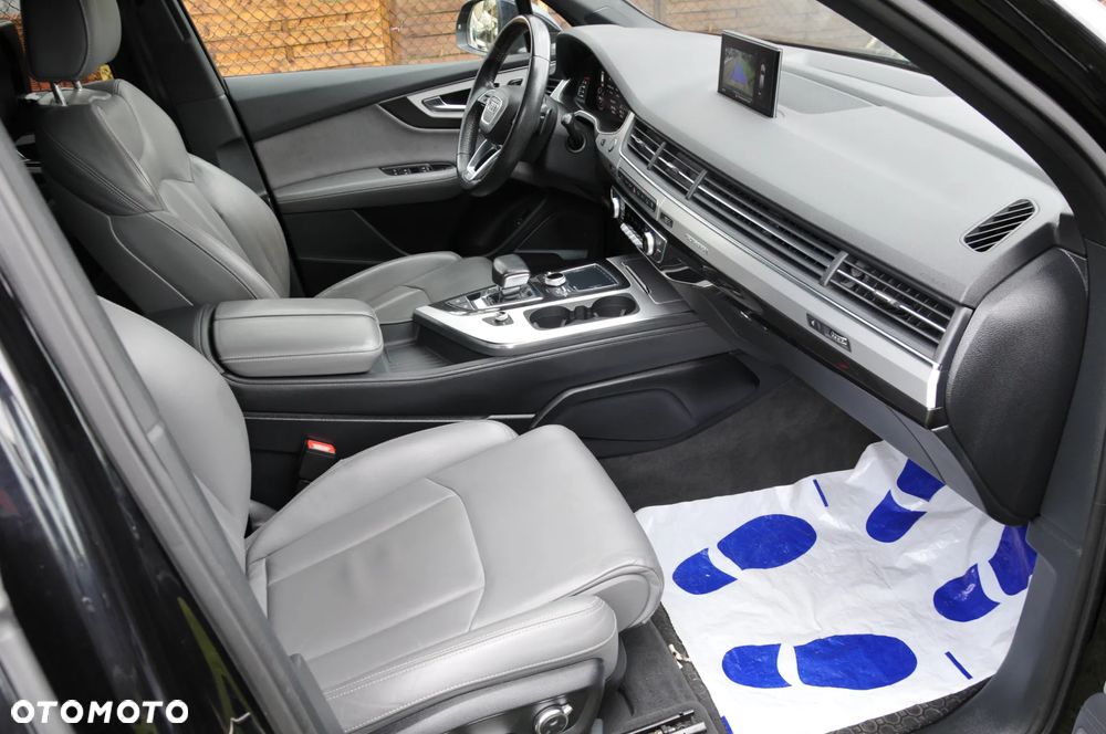 Audi Q7 - 30
