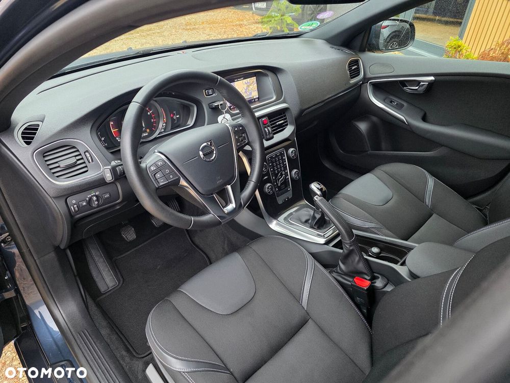 Volvo V40 - 10