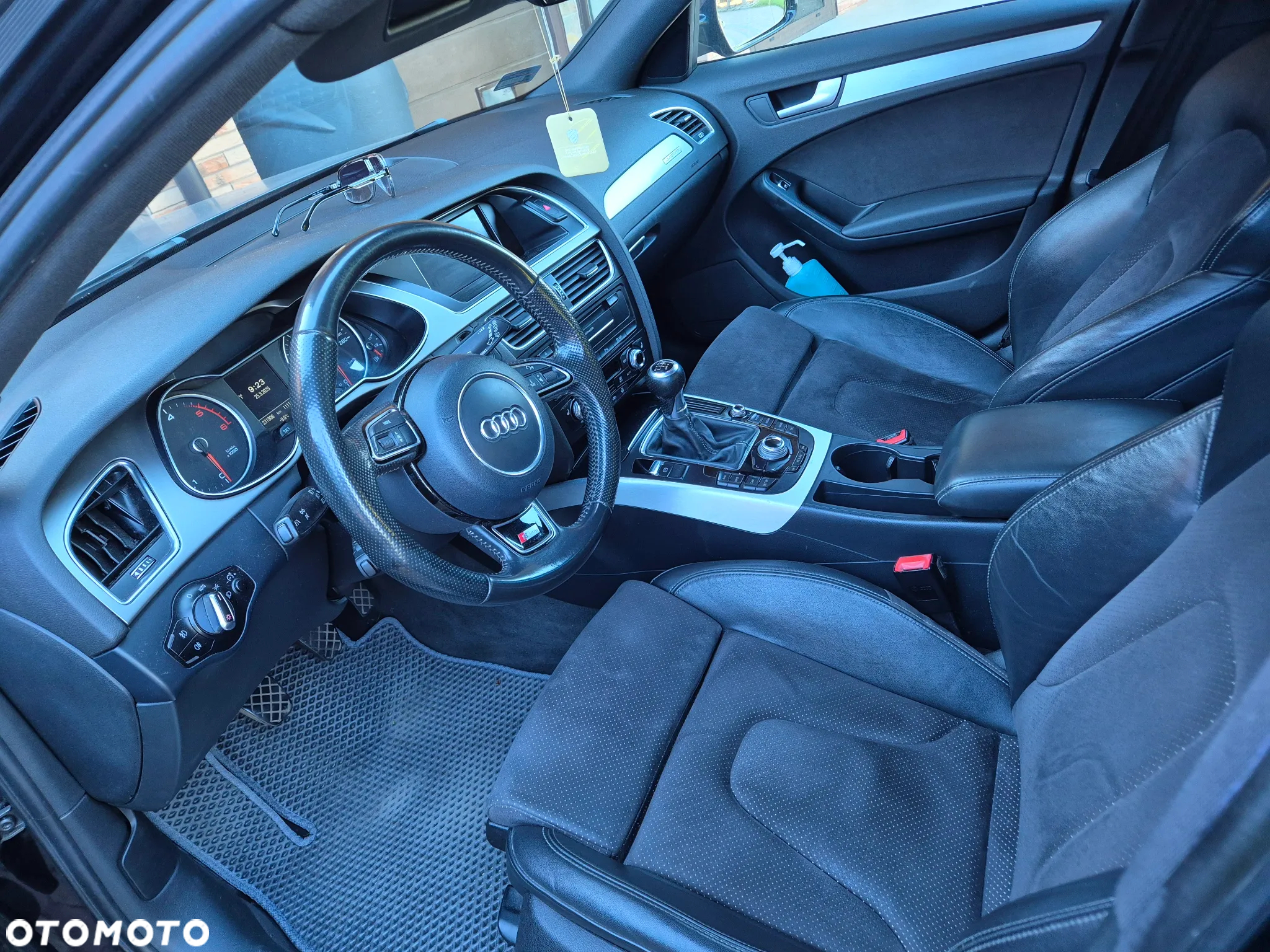 Audi A4 - 12