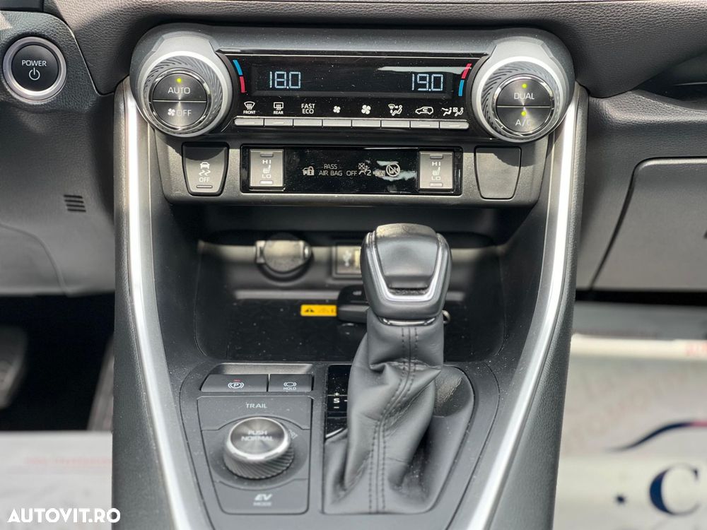 Toyota RAV4 - 19