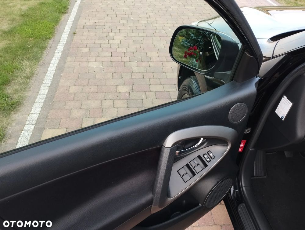 Toyota RAV4 2.0 VVT-i Sol NAVI - 11